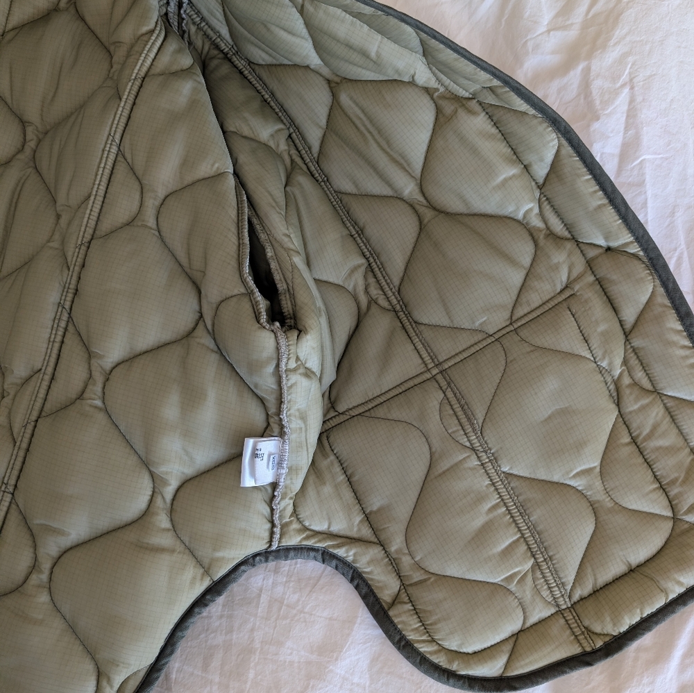 The Frankie Shop Teddy Quilted Jacket Olive Green XS/S - Picture 4 of 6